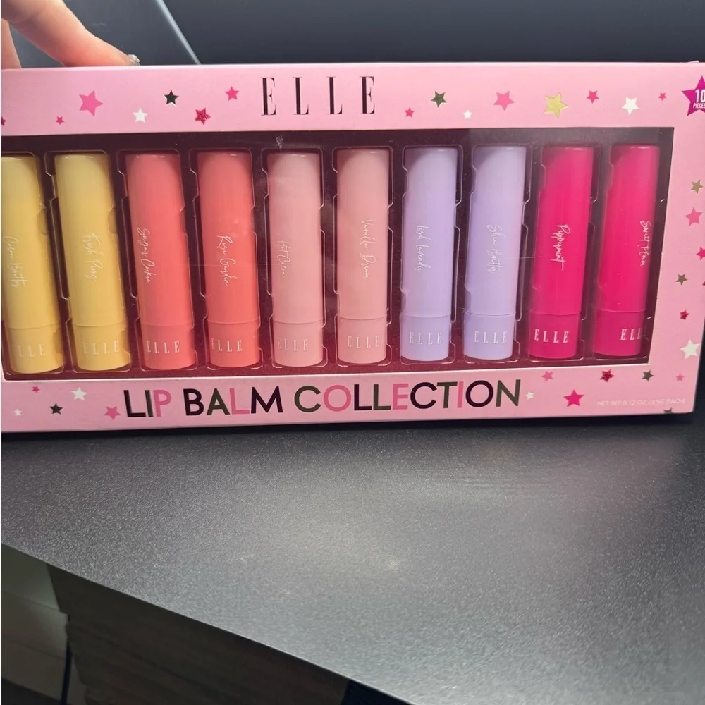 NWT Elle Vibrant Lip Balm Set of 10